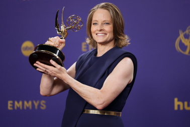 Alfombra roja, ceremonia y galardonados en la 76 edición de los Premios Emmy celebrada en Los Ángeles