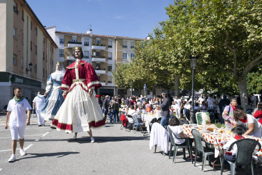 Fotos de la costillada popular de las fiestas de Huarte