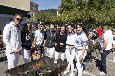 Fotos de la costillada popular de las fiestas de Huarte