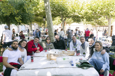 Fotos de la costillada popular de las fiestas de Huarte