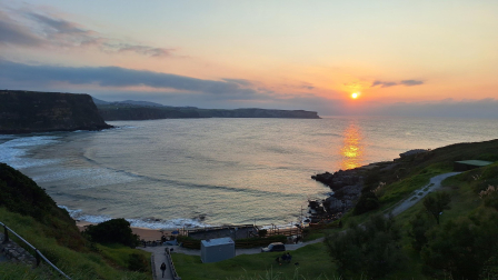 Atardecer en playa de los Locos en Suances.