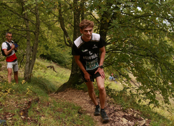Fotos de los participantes en el XV Kilómetro Vertical Uharte-Beriain.