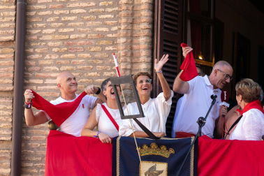 Fotos del cohete de inicio de fiestas de Corella