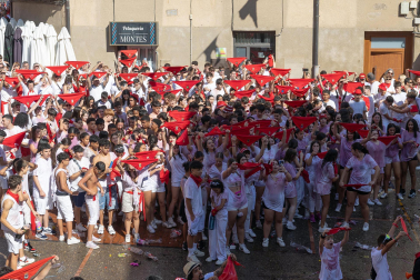 Fotos del cohete de inicio de fiestas de Corella