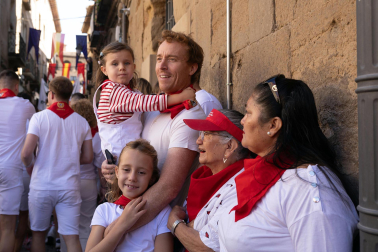 Fotos del cohete de inicio de fiestas de Corella