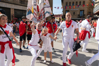 Fotos del cohete de inicio de fiestas de Corella