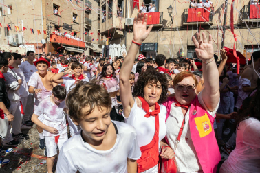 Fotos del cohete de inicio de fiestas de Corella