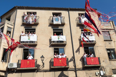 Fotos del cohete de inicio de fiestas de Corella