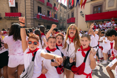 Fotos del cohete de inicio de fiestas de Corella