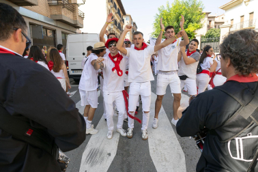 Fotos del cohete de inicio de fiestas de Corella