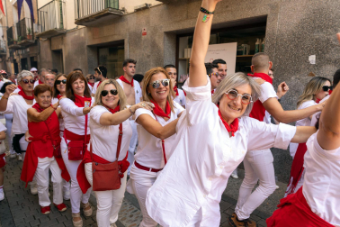 Fotos del cohete de inicio de fiestas de Corella