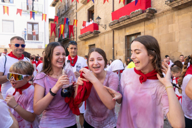 Fotos del cohete de inicio de fiestas de Corella 2024. /
