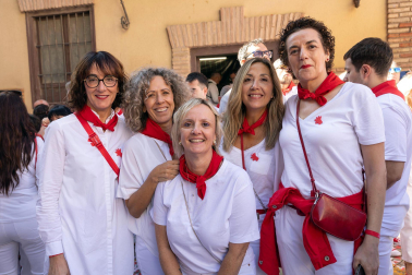 Fotos del cohete de inicio de fiestas de Corella 2024. /