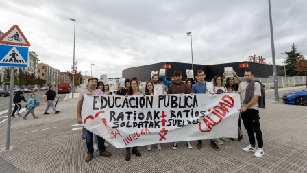 Fotos de la jornada de huelga en la educación pública en Navarra.