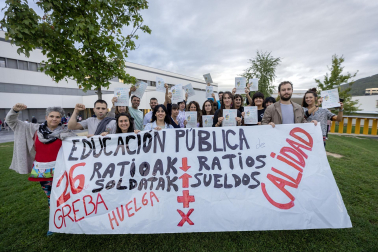 Fotos de la jornada de huelga en la educación pública en Navarra.