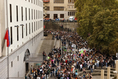 Fotos de la jornada de huelga en la educación pública en Navarra. |