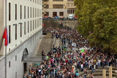 Fotos de la marcha de la educación pública en Navarra