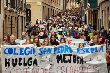 Fotos de la marcha de la educación pública en Navarra