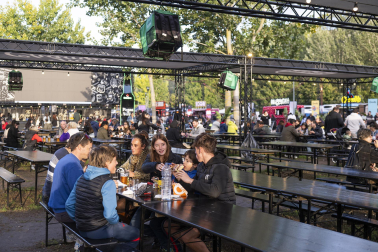Continúa la gran afluencia de publico en The Champions Burger