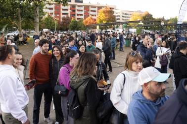 Continúa la gran afluencia de publico en The Champions Burger
