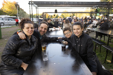 Continúa la gran afluencia de publico en The Champions Burger