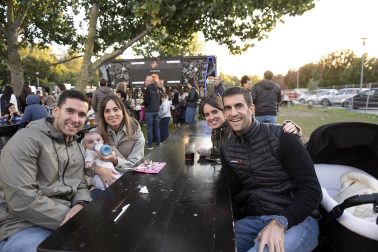 Continúa la gran afluencia de publico en The Champions Burger