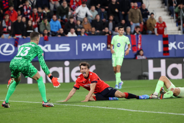 Fotos del Osasuna 4-2 Barcelona de la jornada 8./