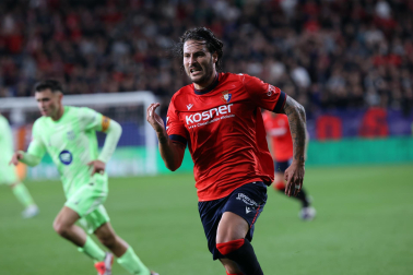 Fotos del Osasuna 4-2 Barcelona de la jornada 8./