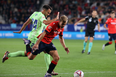 Fotos del Osasuna 4-2 Barcelona de la jornada 8./