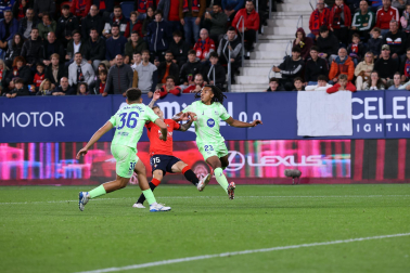 Fotos del Osasuna 4-2 Barcelona de la jornada 8./