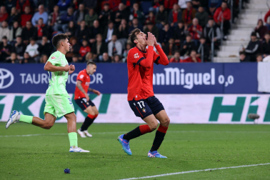 Fotos del Osasuna 4-2 Barcelona de la jornada 8./