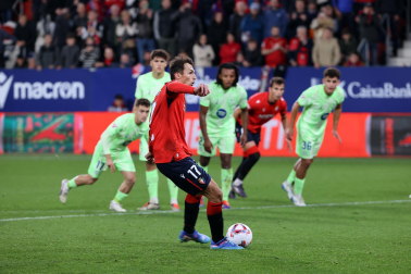 Fotos del Osasuna 4-2 Barcelona de la jornada 8./