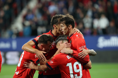 Fotos del Osasuna 4-2 Barcelona de la jornada 8./