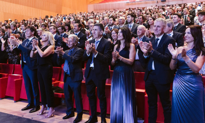 Foto de la fiesta de los 40 años de Virto con Jesús Vázquez y Bustamante./