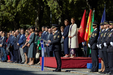 Fotos de la celebración de la festividad de la Policía Nacional en Navarra.