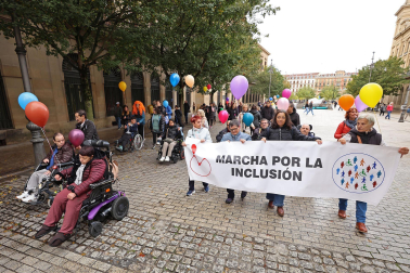 Fotos de la VII Marcha a favor de la inclusión.