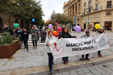 Fotos de la VII Marcha a favor de la inclusión.