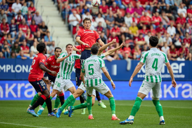 Fotos del Osasuna 1-2 Betis de la jornada 10./