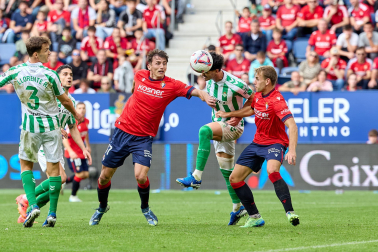 Fotos del Osasuna 1-2 Betis de la jornada 10./