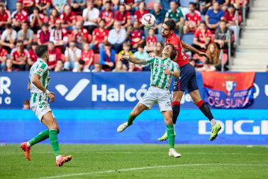 Fotos del Osasuna 1-2 Betis de la jornada 10./