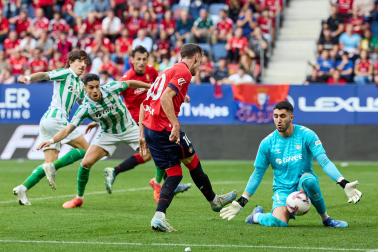 Fotos del Osasuna 1-2 Betis de la jornada 10./