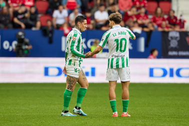 Fotos del Osasuna 1-2 Betis de la jornada 10./