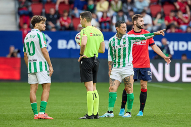 Fotos del Osasuna 1-2 Betis de la jornada 10./