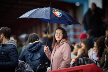 Fotos del encuentro de los niños del club Osasunbebé con los jugadores de la primera plantilla de Osasuna, en Tajonar.