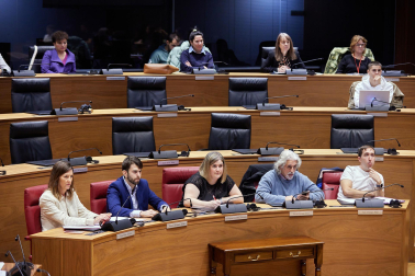 Fotos de la final del XV Torneo de Debate de Bachillerato celebrada en el Parlamento de Navarra.