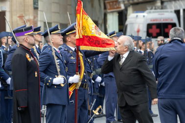 Fotos de la jura de bandera civil en el Día de Bardenas en Tudela
