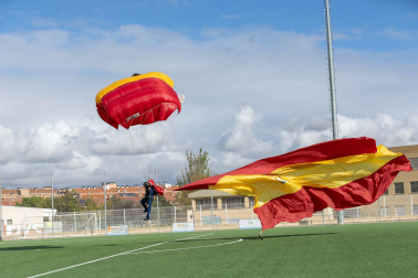 Fotos de la jura de bandera civil en el Día de Bardenas en Tudela