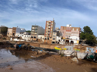 Imágenes de la localidad valenciana de Picaña donde el pamplonés Pablo Rodríguez realiza labores de voluntario tras el paso de la DANA /
