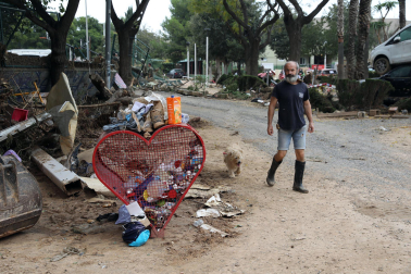 Voluntarios navarros colaboran el las localidades de Massanassa, Seraví y Catarroja /