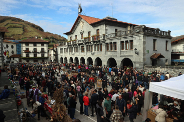 Fotos de la Feria ganadera y de producto local de Leitza y Areso.